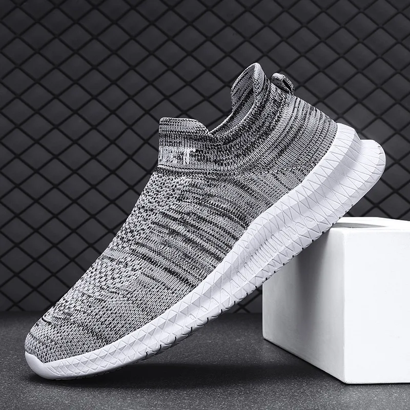 

2022 Men Causal Sneakers Mesh Breathable Sport Shoes for Men Fashion Lightweight Causal Shoes Slip-on Flat Tenis