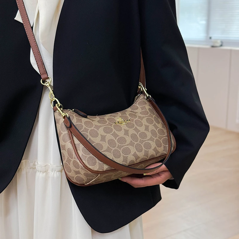 Popular Classic Elegant Leather Shoulder Bag For Ladies - Women's Designer Handbag Crossbody Bag