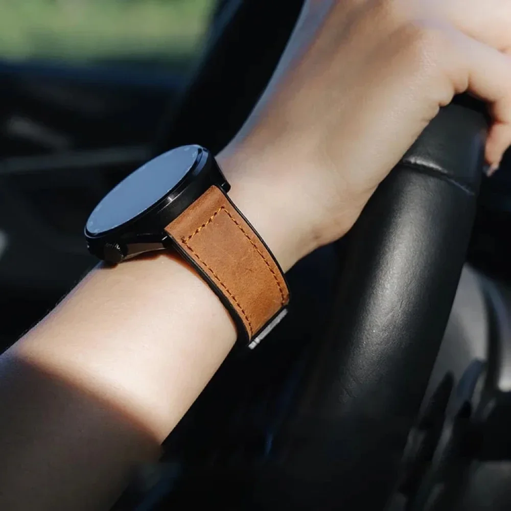 Elegant Leather and Silicone Magnetic Watch Strap, 18-22mm, Universal Fit