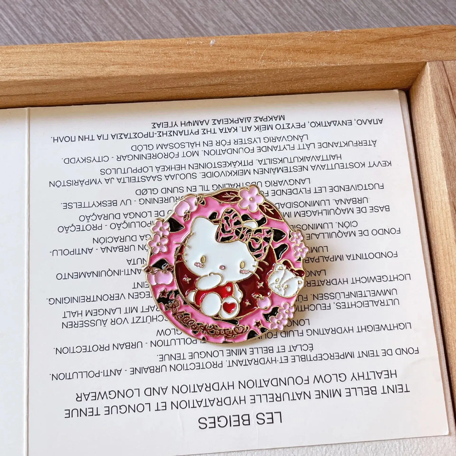 Broches e Pins de Metal Hello Kitty Kuromi Cinnamoroll para Mochilas de Estudantes, Acessórios de Joias, Presente