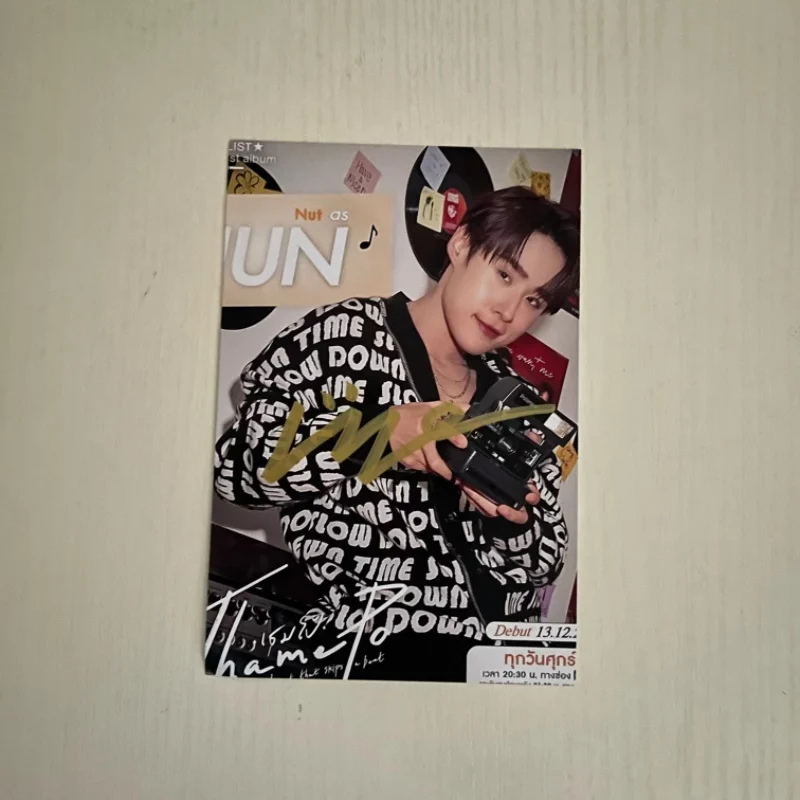 LYKN Williamest HD Poster Autographed Photos Thai TV Thame Po