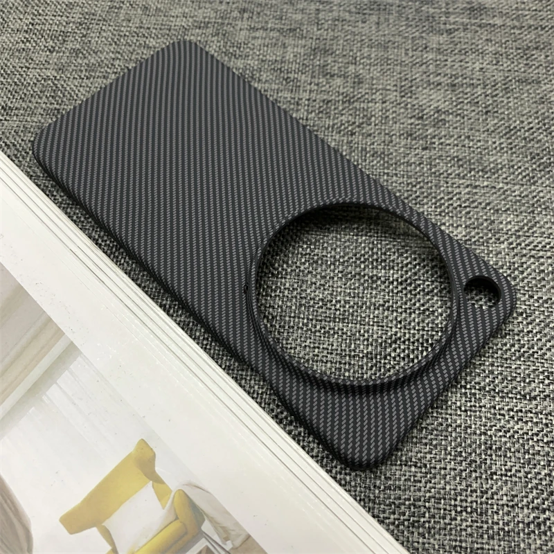 Carbon Fiber Colorful Stripe Texture PC Frameless Phone Case with Heat Dissipation Bumper Cover