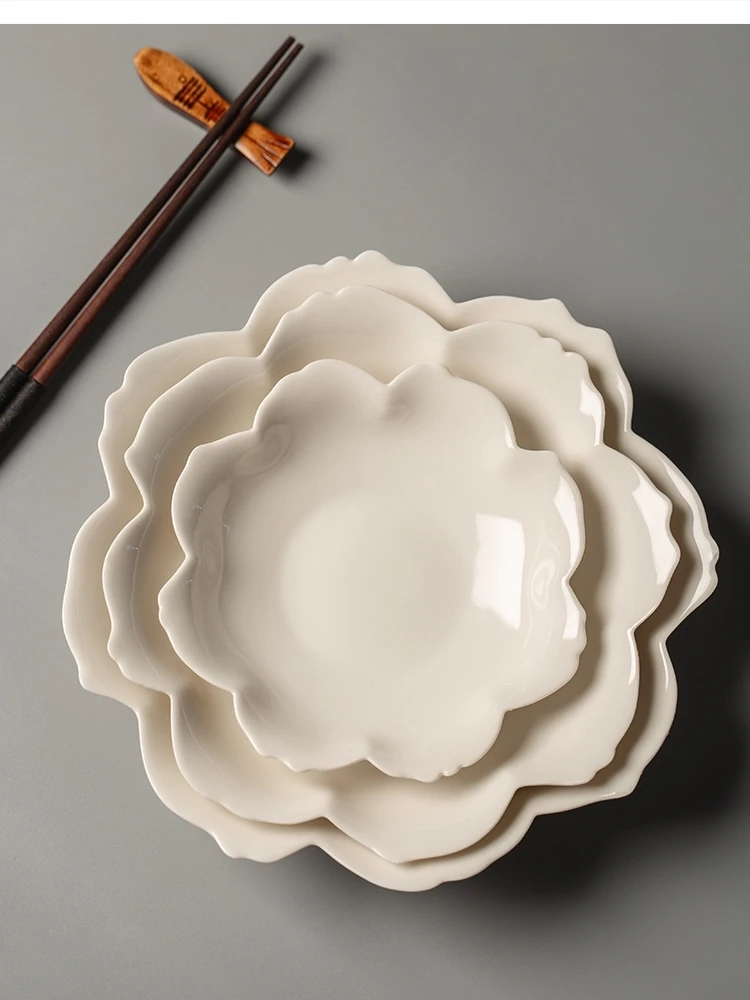 Japanese style solid color petal plate household ceramic light luxury dish hotel restaurant tableware