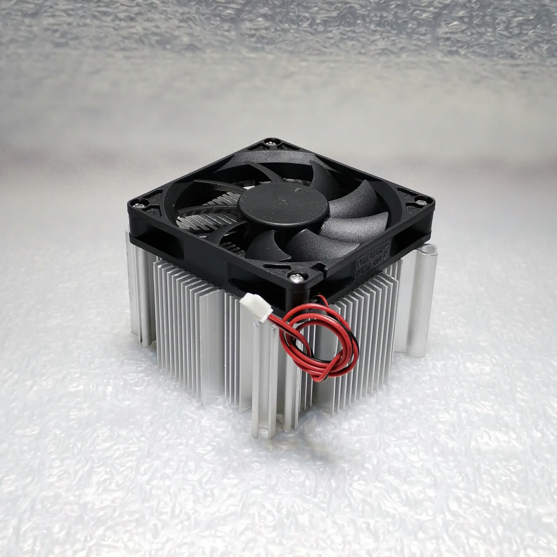 Fan 12V(80x80x15mm) + Square 92x92x45mm Aluminium Heat Sink for 20W 30W 50W 100W High Power LED Spot Light Bulb Lamp COB