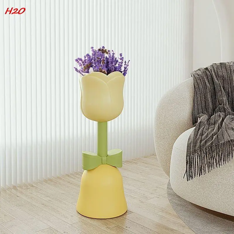Кремовый тюльпан, декоративный цветочный горшок с эффектом ветра