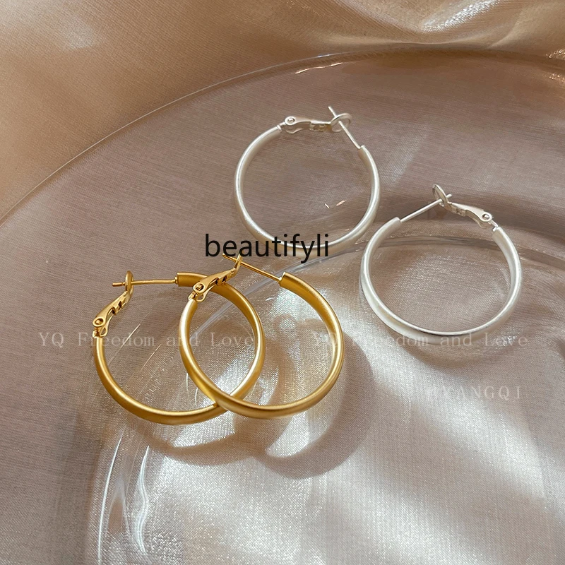 European and American Exaggerated Big Circle Matte Earrings Simple Cold Style Atmospheric Earrings Earrings