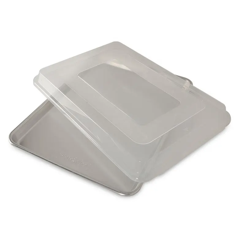 

Aluminum Baker's Half Sheet with Lid - Silver