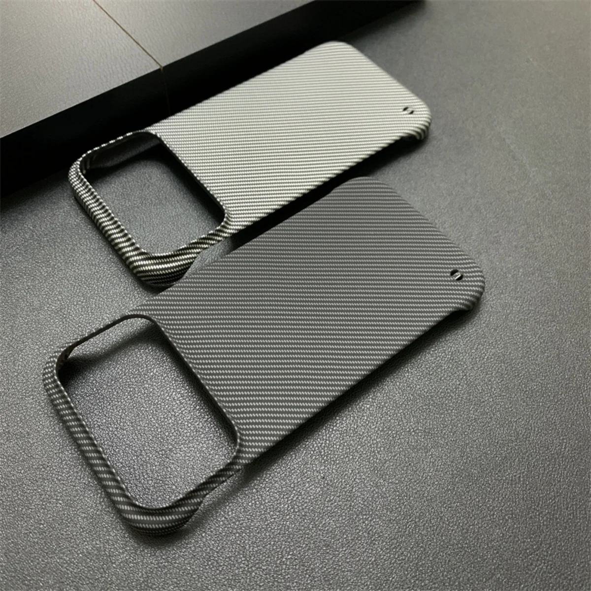 Sleek Carbon Fiber Texture Protective Phone Case with Heat Dissipation