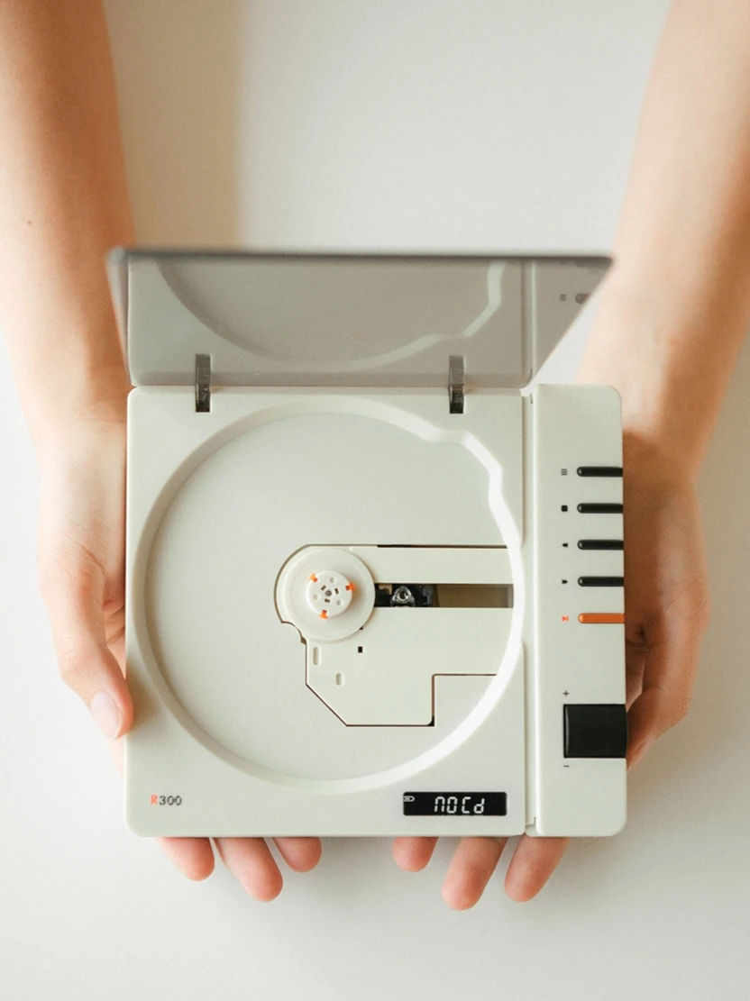 Syitren R300 Portable Pure CD Player High Quality Wireless Bluetooth HIFI Album Player Rechargeable MP3 Walkman Optical Output