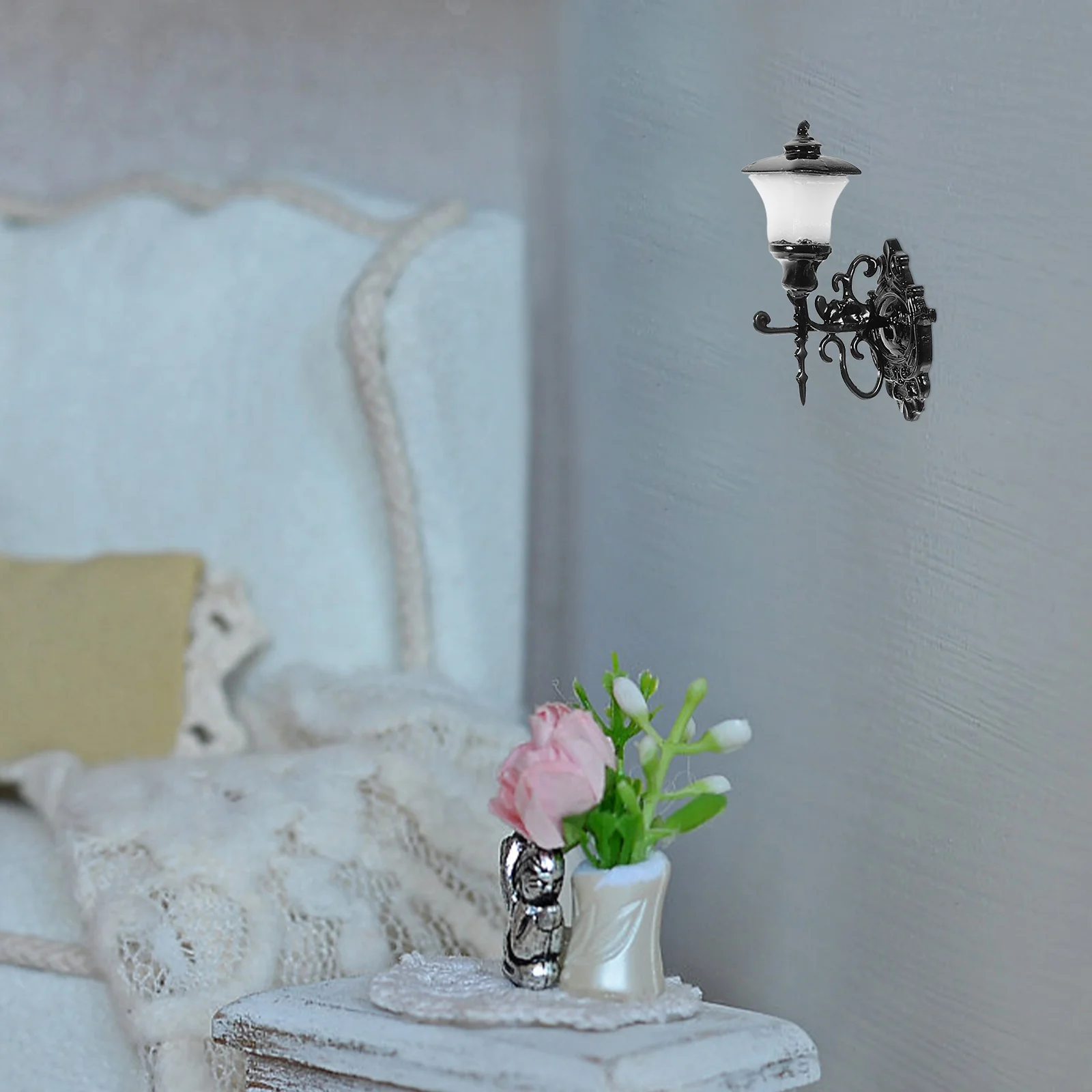 

4 Pcs Dollhouse Wall Light Mini Candles Miniature Lamp Decorations Tiny Model Lamppost Luminous Abs Adornment DIY Sand Table