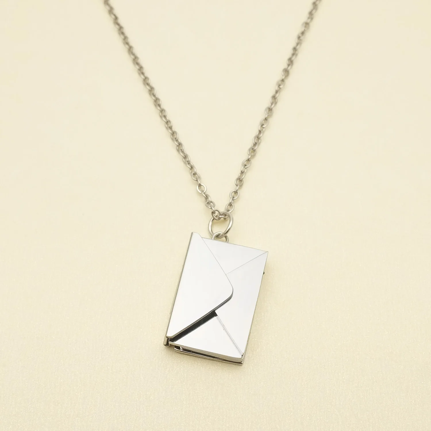 Personalised Love Letter Envelope Pendant Necklace Custom Necklace Envelope Locket Necklace Hidden Photo Mother\'s Day Gift