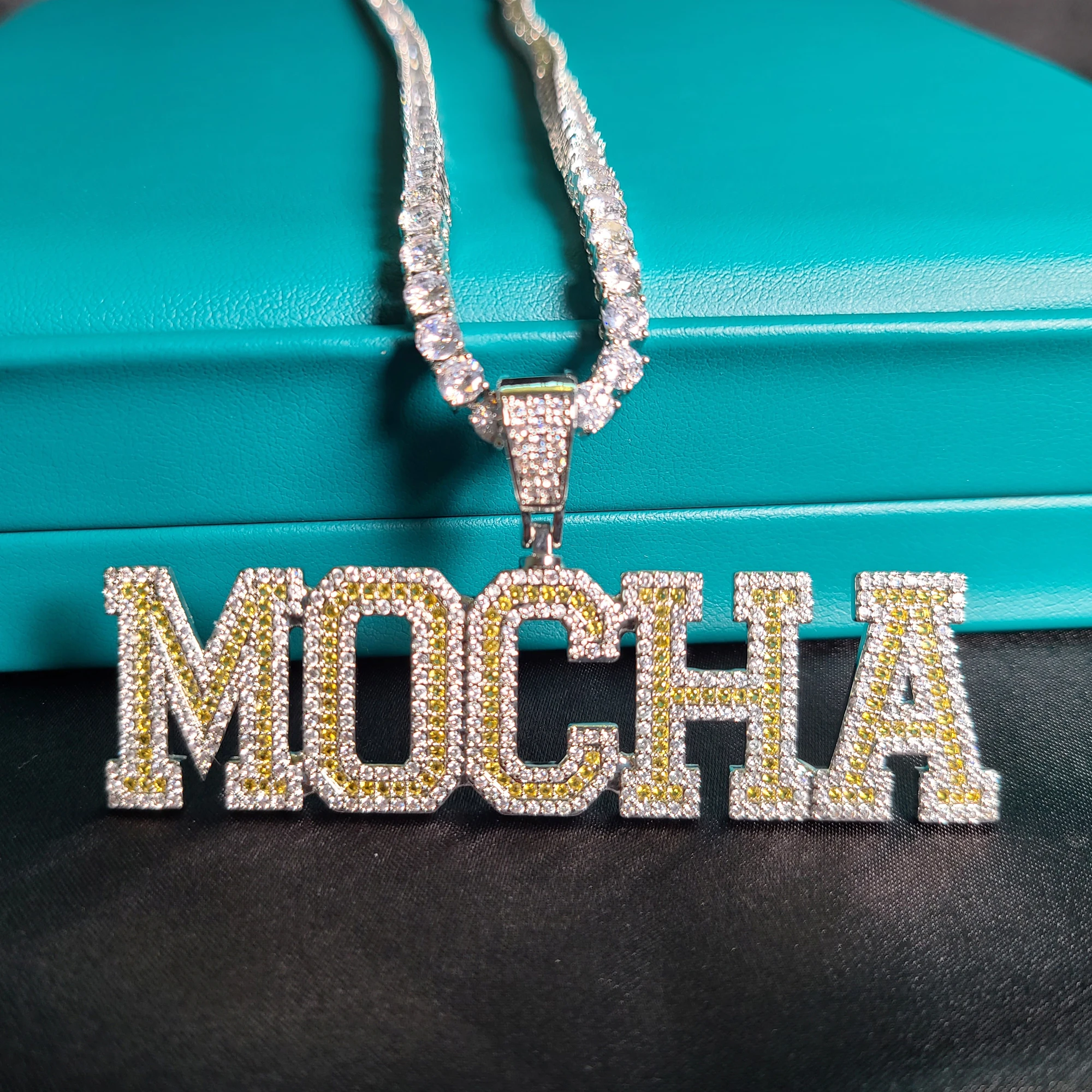 Customized Name Necklace Double Colors Varsity Font Letters Custom Word Pendant Iced Out Letters Jewelry Gift for Party