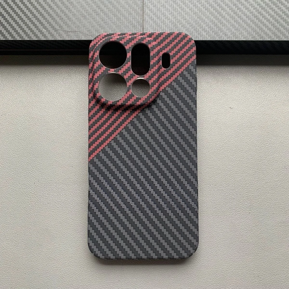 Carbon Fibre Slim Protective Hard Back Cover Case համար Smartphone