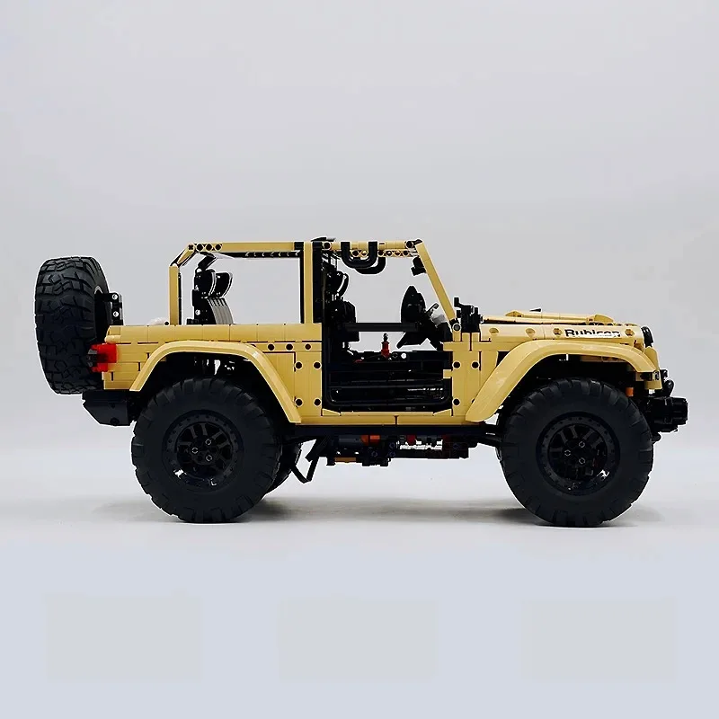 Mould King 13184 RC Motorized Off-Road Car view 3