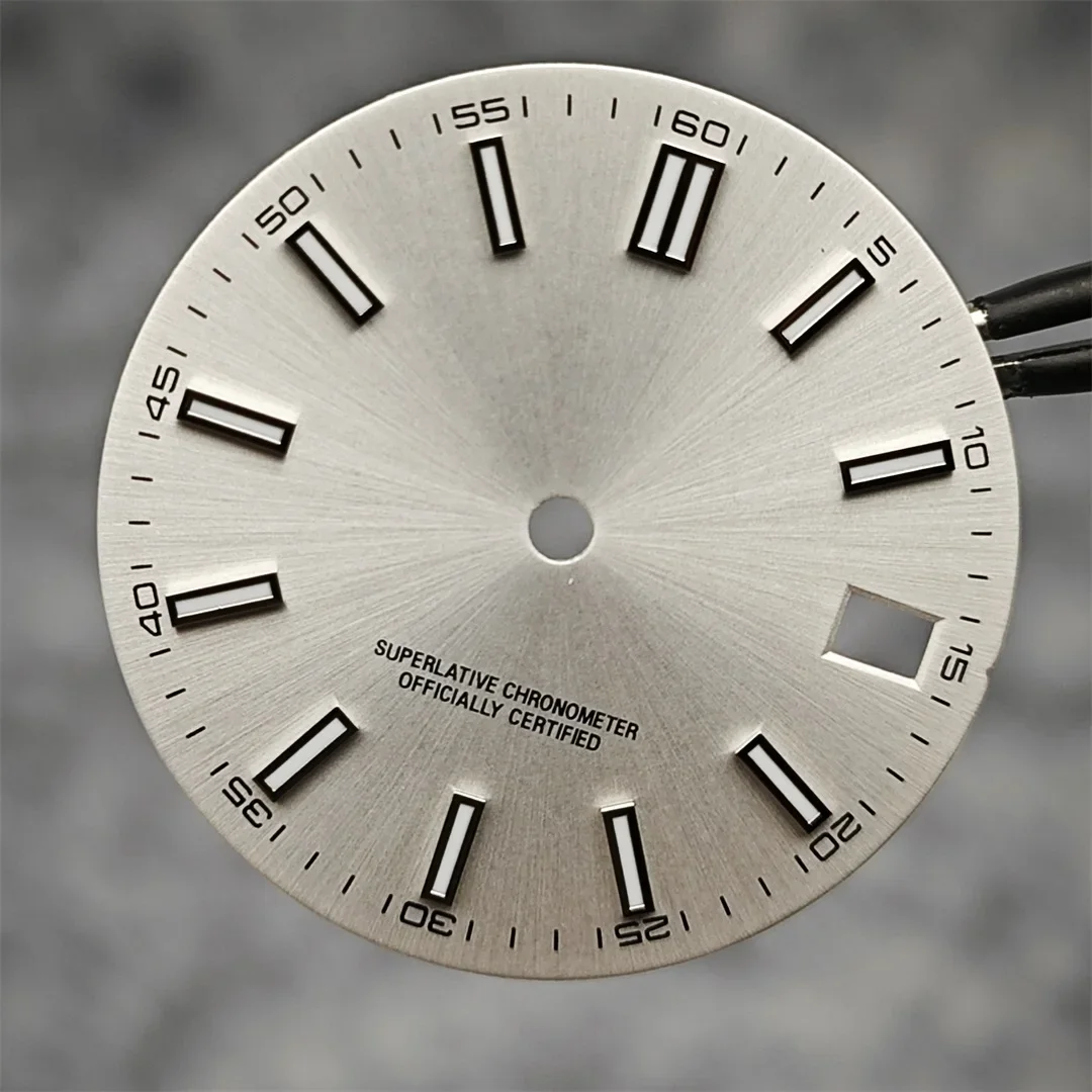 Luminous Blue-Green Watch Face with BGW9 Glow - 28.5mm Enhanced Dial for Customized Timepieces