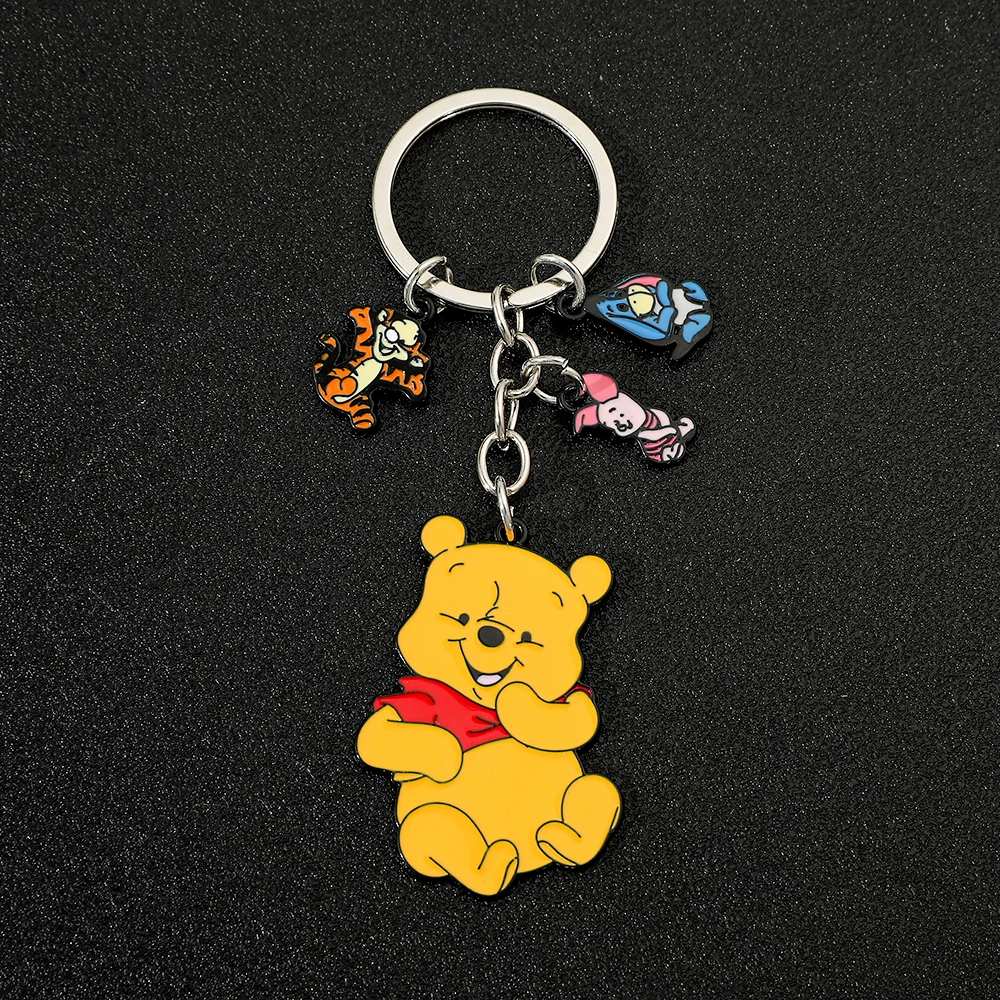 ディズニー　くまのプーさん　ミニフィギュア　キーホルダーなど　まとめて　ジャンク ディズニー漫画アニメプーさんクマキーホルダー甘いかわいいくま