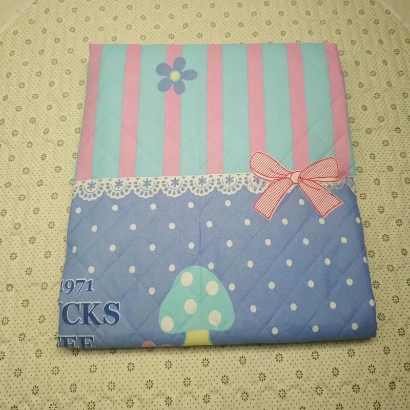 Colored mushroom + 150.200cm