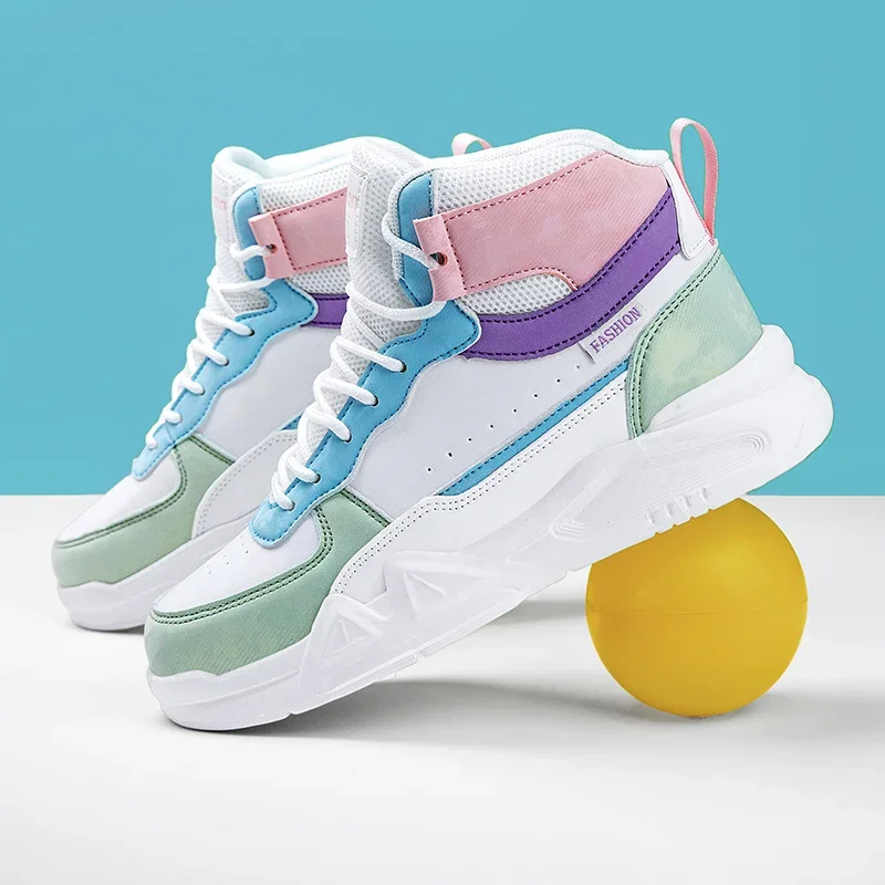 حذاء رياضي للأطفال