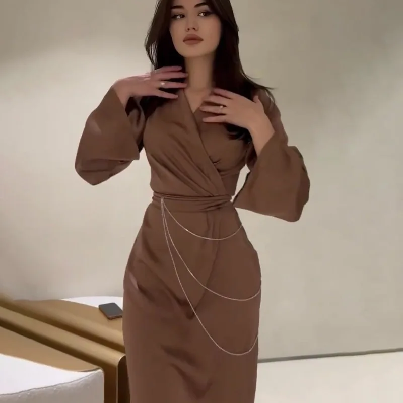 

2023 Autumn New Women's Clothing V-neck Dress Temperament Waist-Controlled Long Dress
