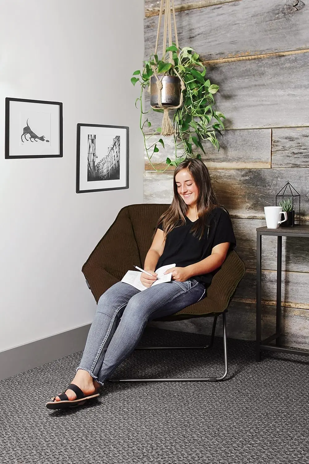 Foldable Portable Hexagon Metal Frame Folding Corduroy Soft Dish Chairs for Dorm Rooms, Bed Rooms, Gaming