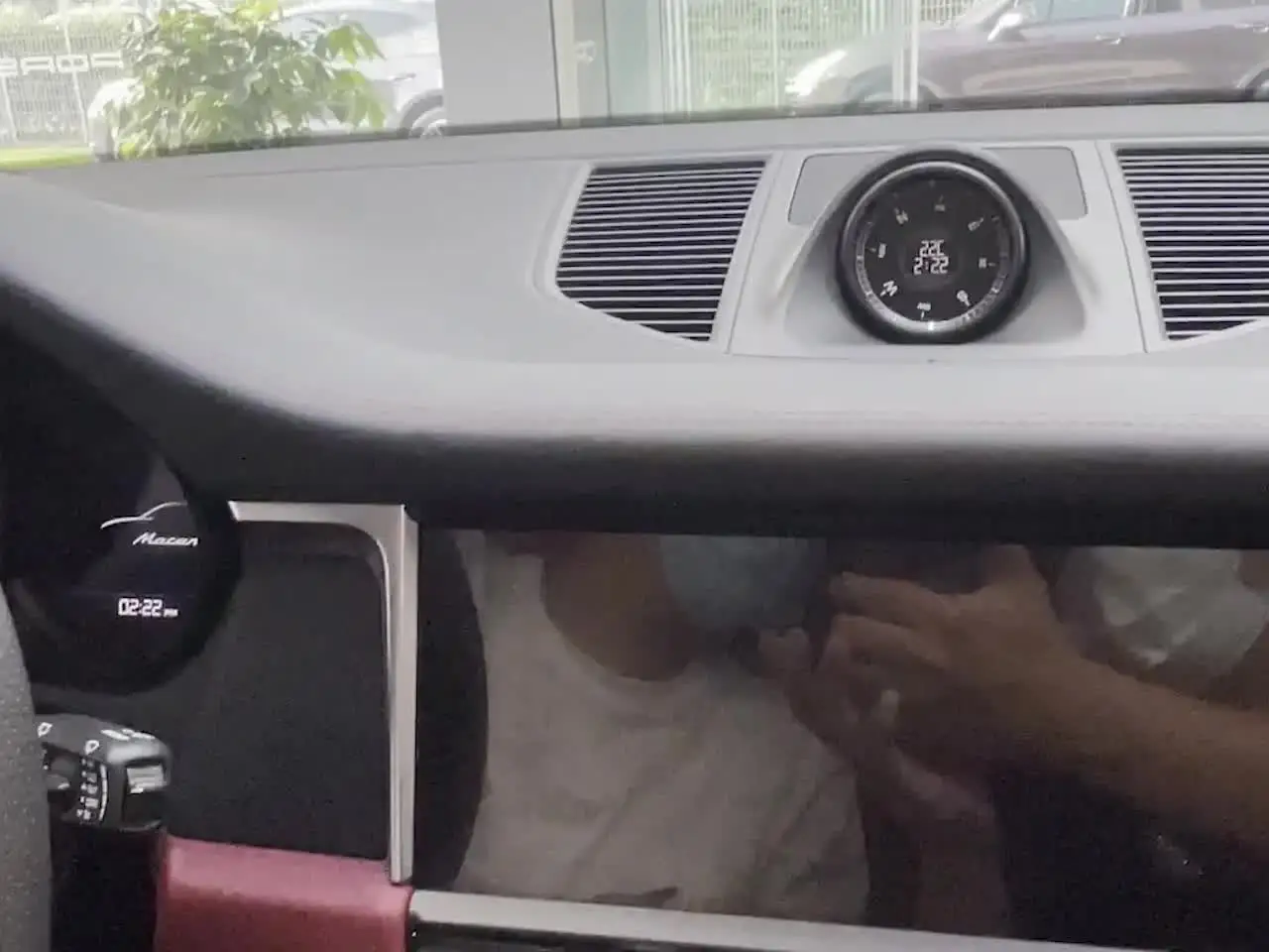 Supporto Magnetico Per Telefono Auto – Compatibile Con Porsche Macan 2014-2024, Si Aggancia All'aria, Stabile, Regolabile, Guida Sicura