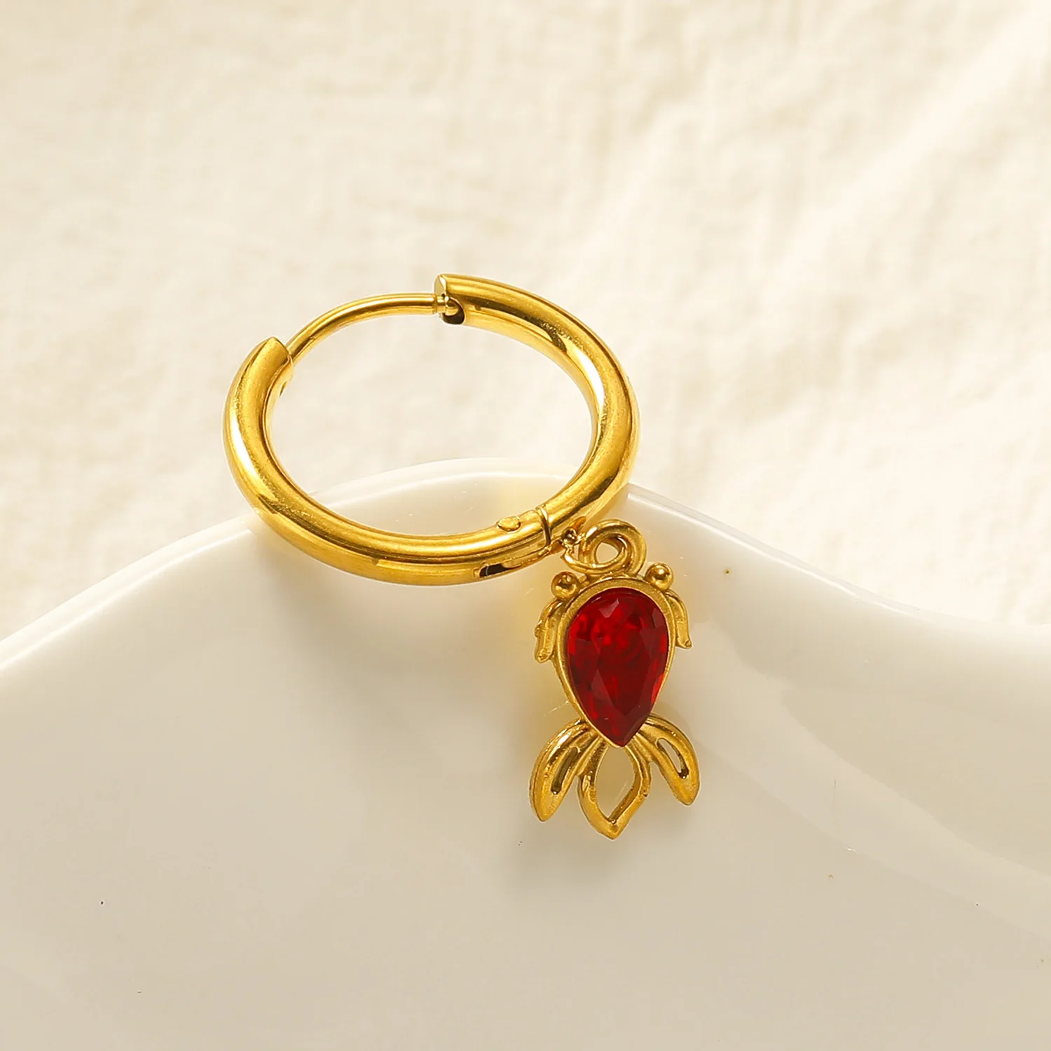 Cute Multi-color Zircon Goldfish Pendant Earrings Gold Plated Round Circle Hoop Earrings Stainless Steel Fashion Jewelry Aretes