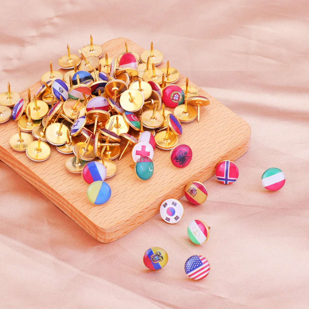 100pcs 스틸 압정 둥근 머리 지도핀 창의적인 드로잉 사무실용 창의적인 압정 지도핀 학교 학습 보드 장 압정