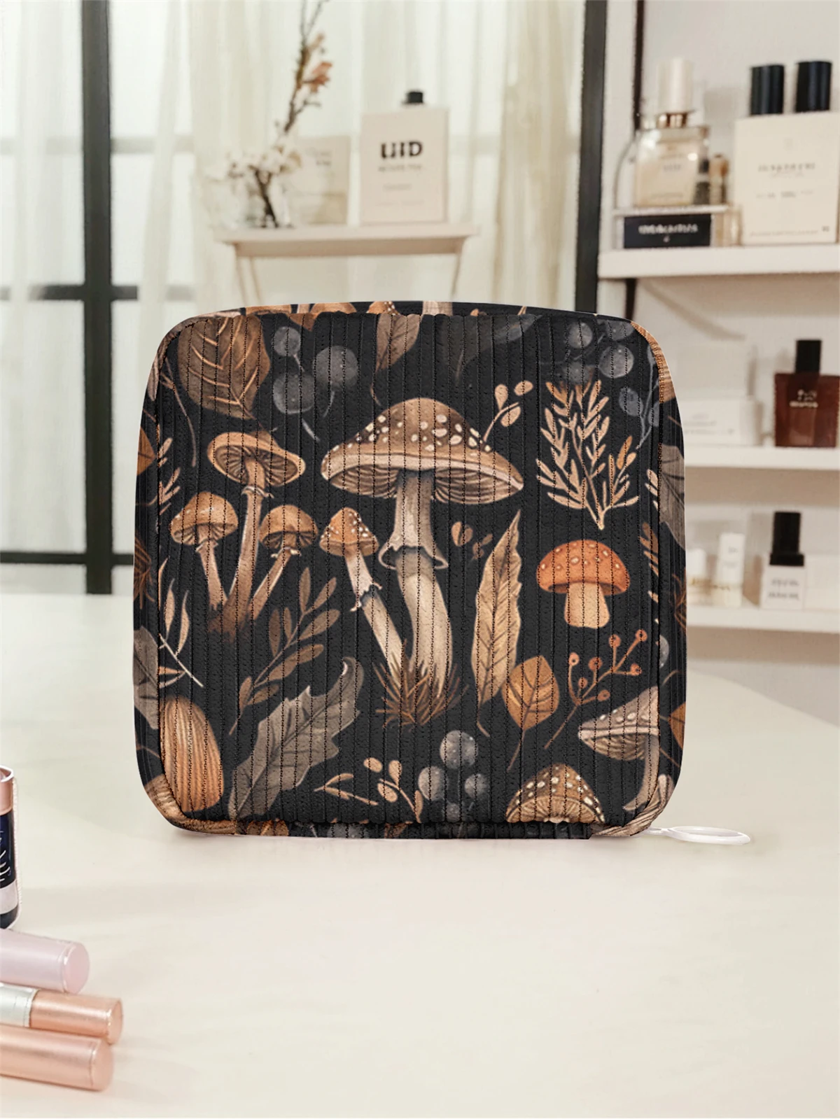 Mushroom pattern printed sanitary napkin storage bag, women's lightweight tissue bag, sanitary tissue bag