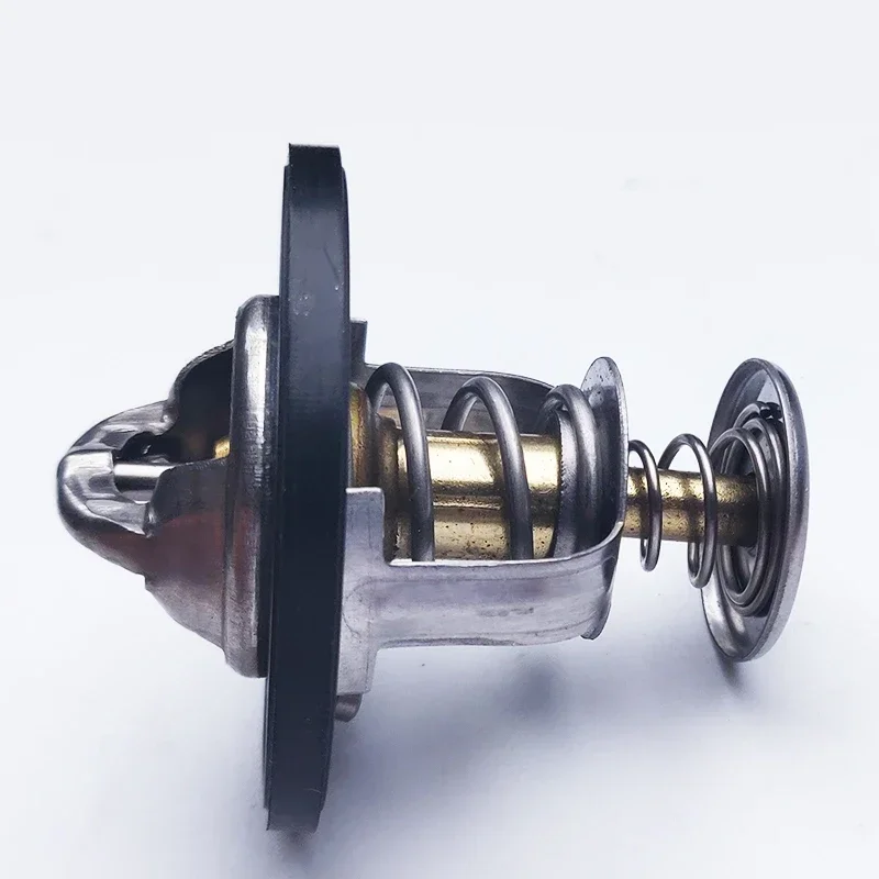 Engine Thermostat for JAC J3 Turin/J5 Tongyue/Heyue 4G13/15/93 Engine
