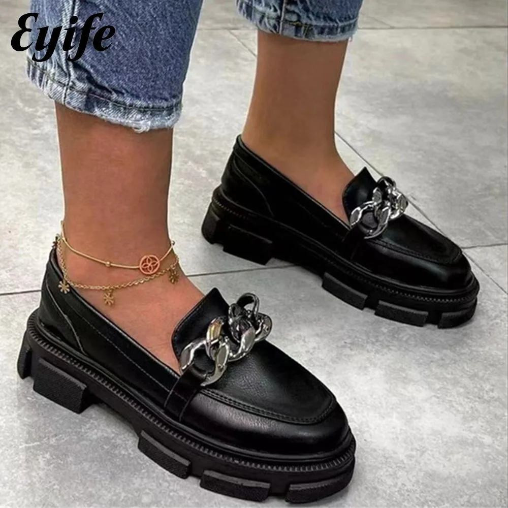 Women's Retro Loafers 2022 Spring New Solid Ladies Chain Shallow Slip