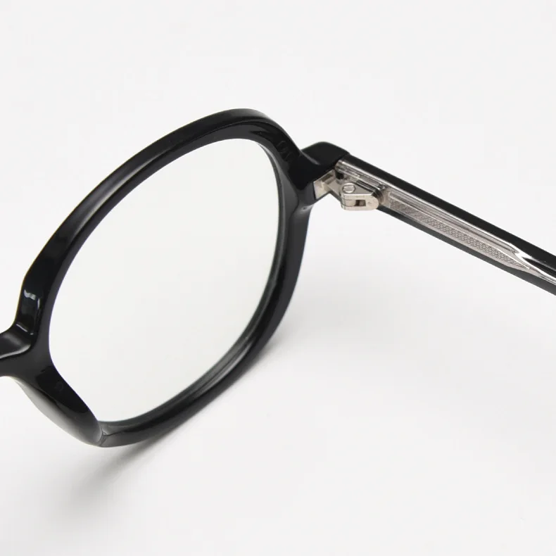 eyeglasses 10