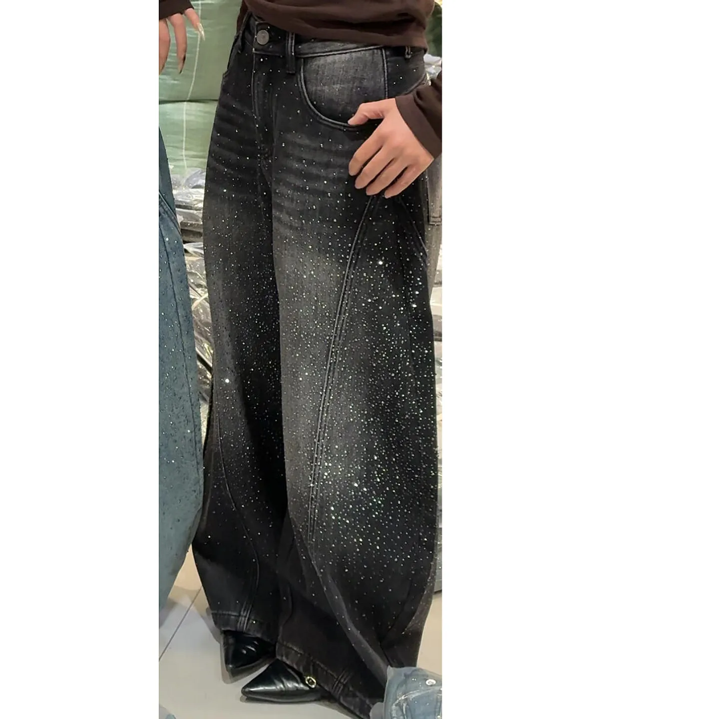 بنطلون جينز نسائي جديد بتصميم واسع الساق مزين بالأحجار اللامعة، جينز فضفاض بطول كامل
