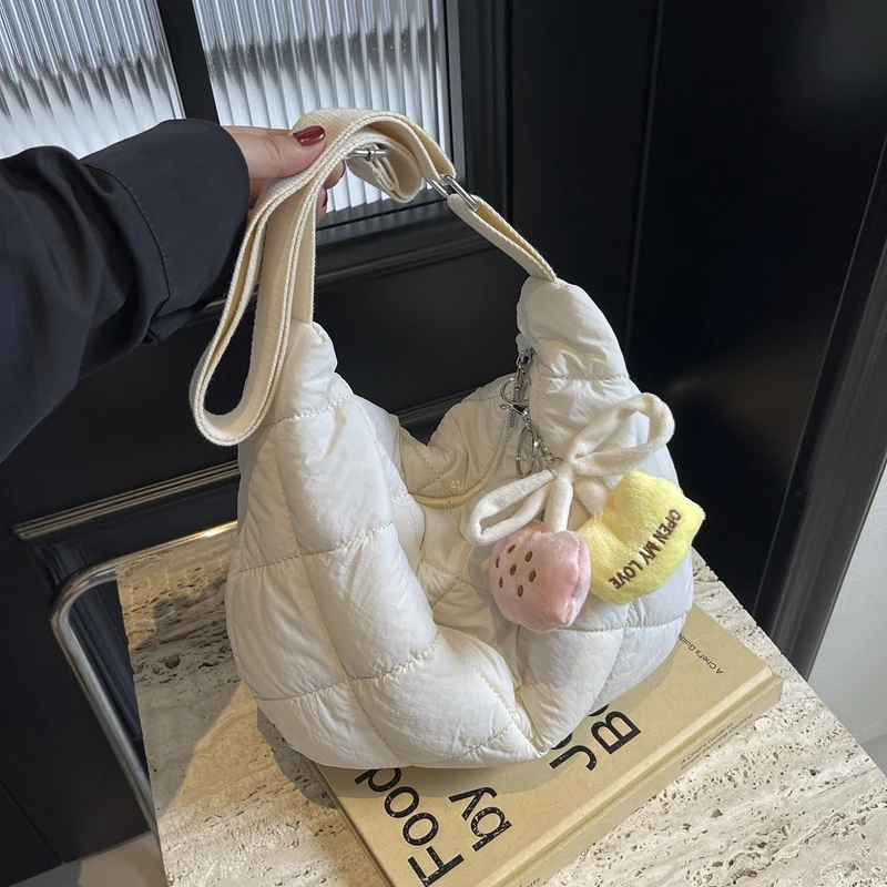 Quilted Padded Crossbody Bag for Women Pleated Bubbles Cloud Shoulder Bags Adjustable Strap Ruched Handbags Purse Chic Hobo Bag