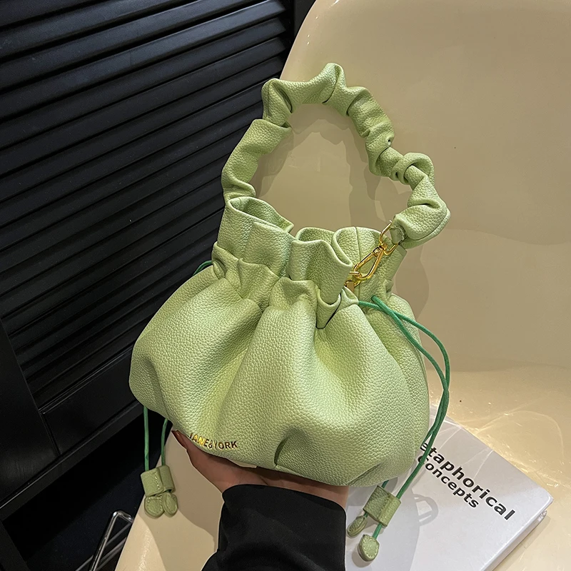 

Niche Design Bags Women 2023 New Spring/summer Messenger Bag Portable Bucket Bag