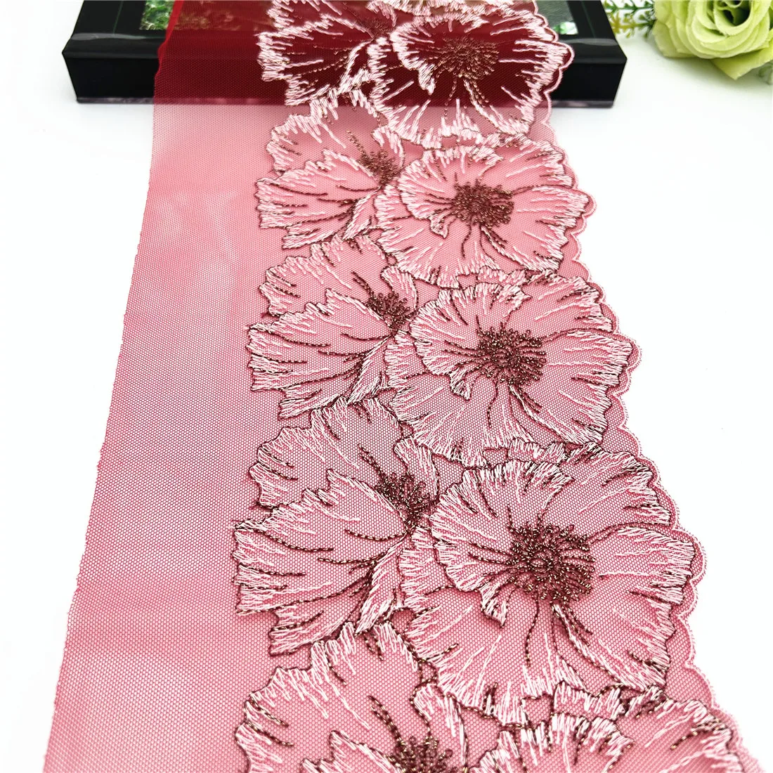 3y/lot 18.50cm Red With Gold Shimmer Embroidery Lace Trim Clothing Accessories Dress Sewing Applique Costume Lace Fabric Wedding 4