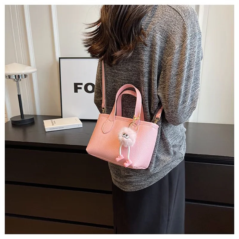2023 New Handbags Versatile Daily Crossbody Bag High-end Bags Girl Women Fashion Handbag Messenger Bag