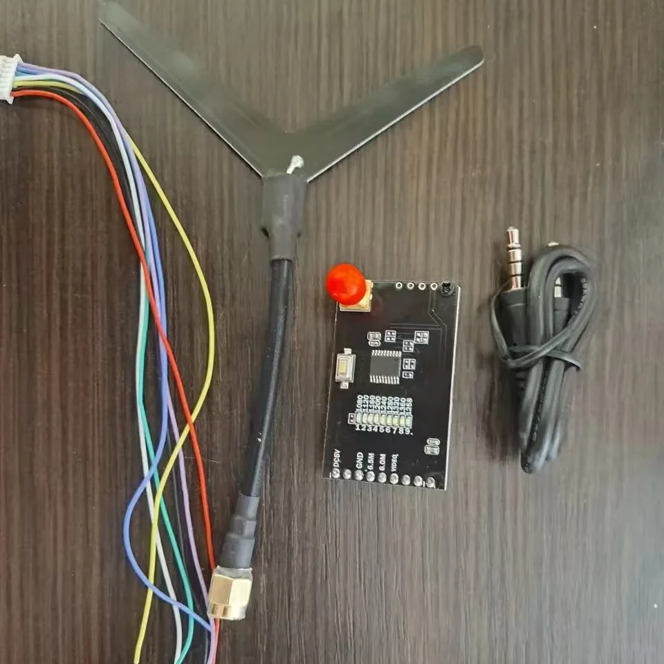 Module récepteur FPV 1.2G/1.3G VRX 8CH 800mW pour drone longue portée