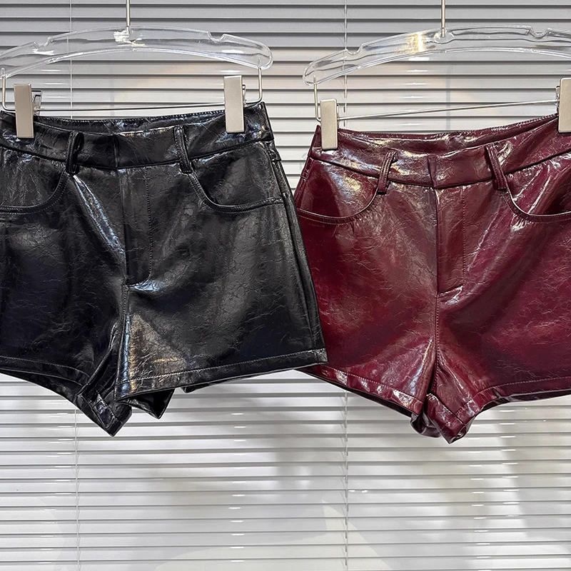 DEAT 2025 Autumn Winter New Fashion Solid Color PU Leather Boot Short Pant For Women High Waist Versatile Shorts Female 11A07168