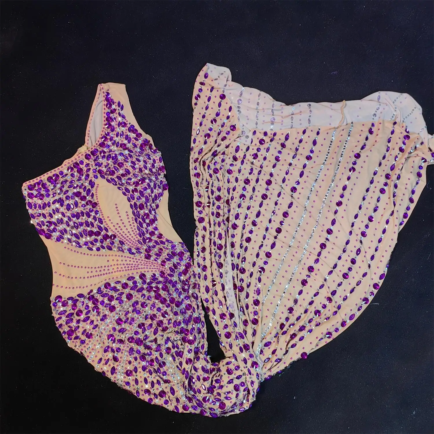 Рисунок 6 - Роскошное женское прозрачное асимметричное