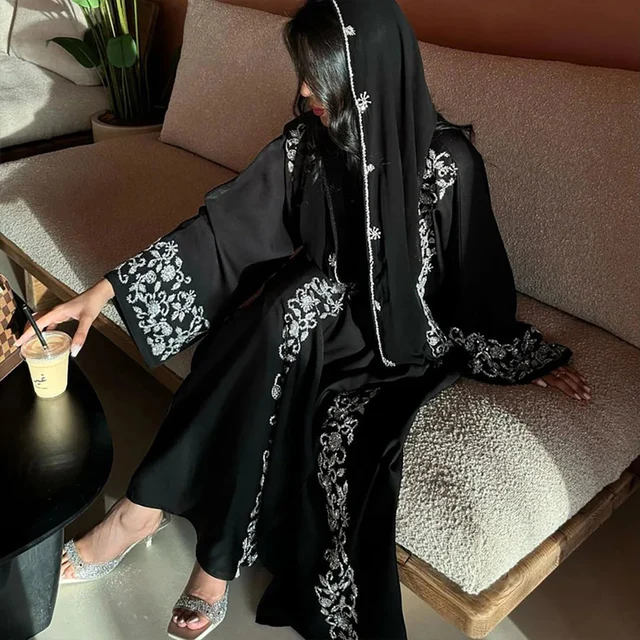 110940-aec3f4.jpg Dubaï Abaya gros caftan broderie Hijab luxe perlé musulman Abaya pour les femmes robe français or embelli Abaya ouvert