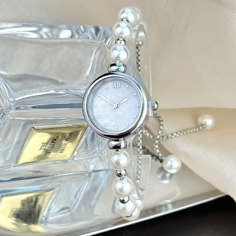 French Romantic Pearl Bracelet Quartz Wristwatch - Elegant and Stylish Handheld Timepiece