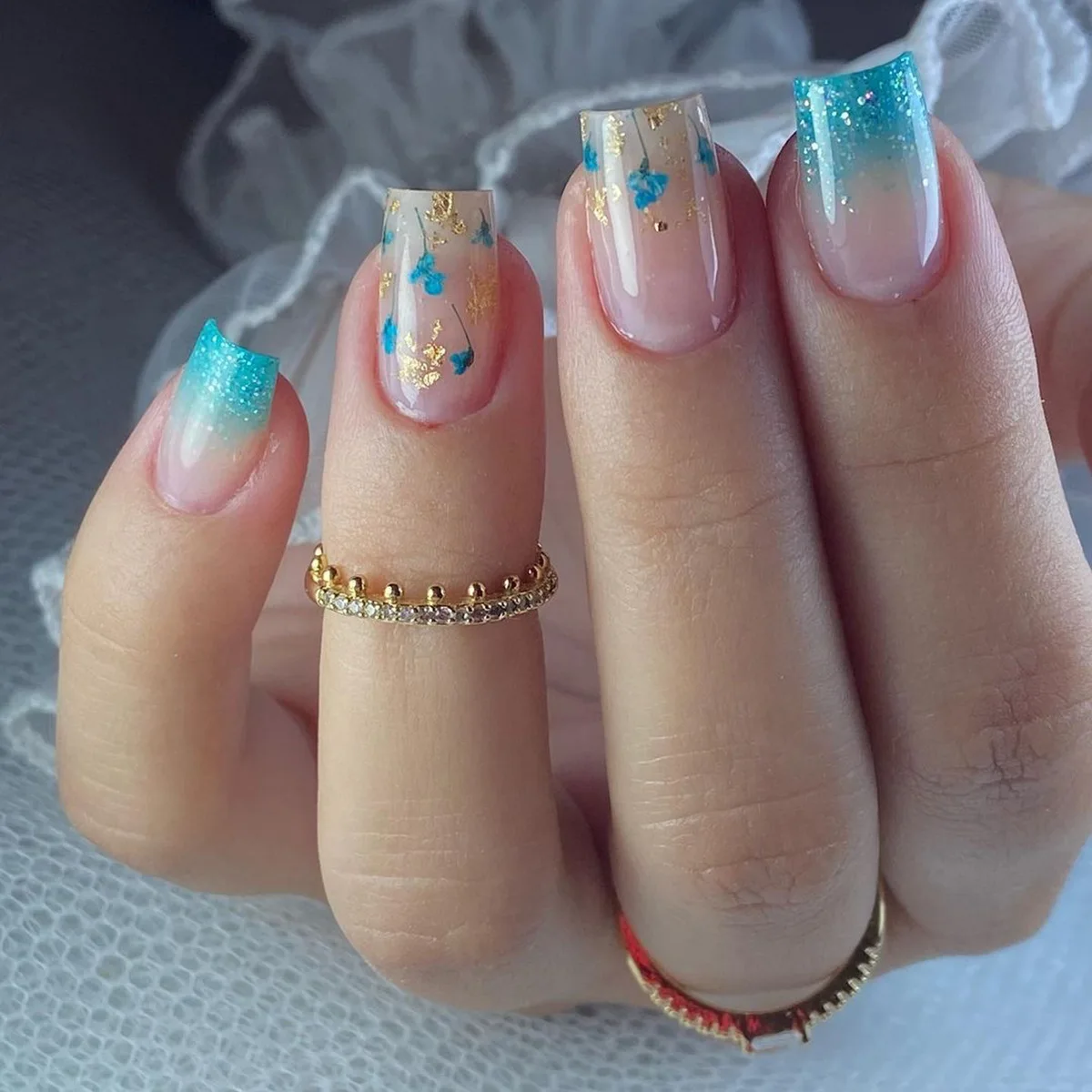 

Blue Glitter Powder Cute Flowers Long Square Fake Nails Full Cover Detachable Finished False Nails Press on Nails with Glue