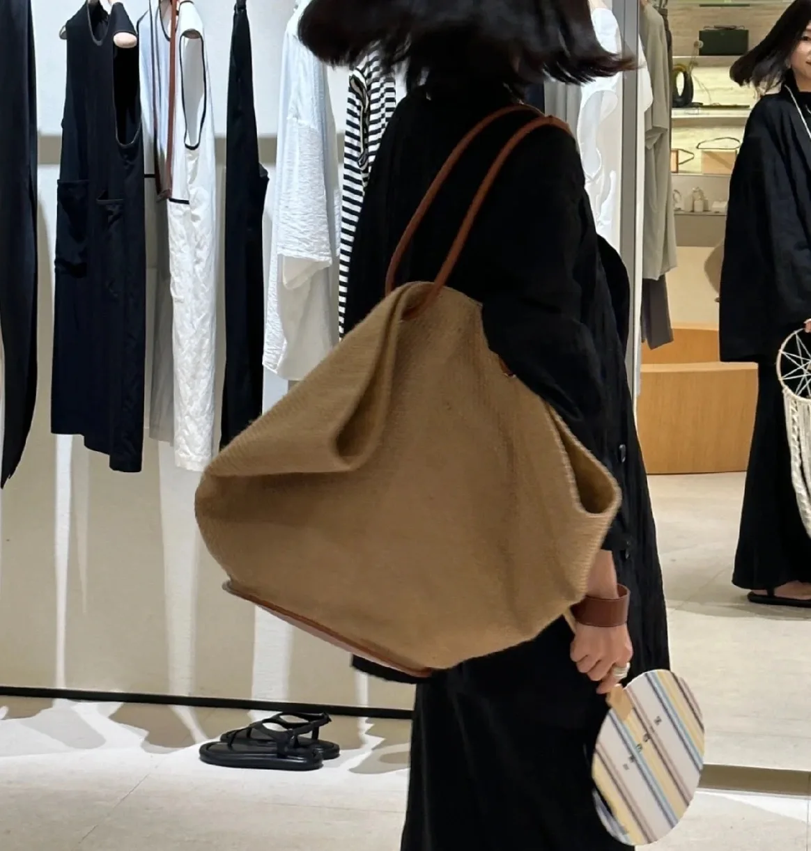 

Summer Woven Straw Bag Moon Large Capacity Purse and Handbag For Women Beach Basket Bags Fashion Travel Shoulder Shopper Totes