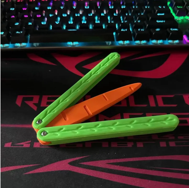 Butterfly Radish Knife Model Boyfriend's New Toy Stupid and Adolescent Little Toy Netizens Folding Butterfly Radish Knife