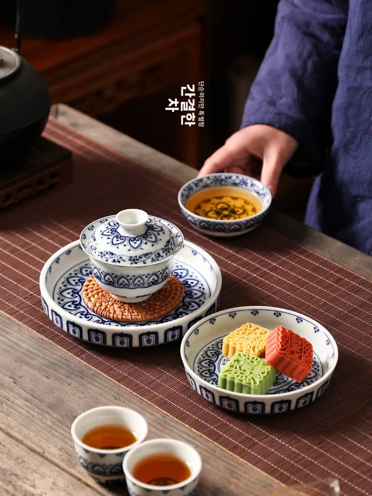 파란색과 흰색 도자기 차 트레이 세라믹 차 코스터 물 수집 패드 부처님 패턴 차 액세서리 내열성