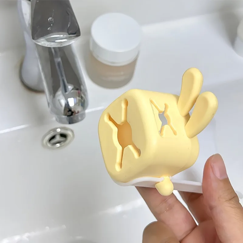 1pc Faucet extender cartoon bathroom kitchen silicone hand washing tool rabbit children splash proof 3