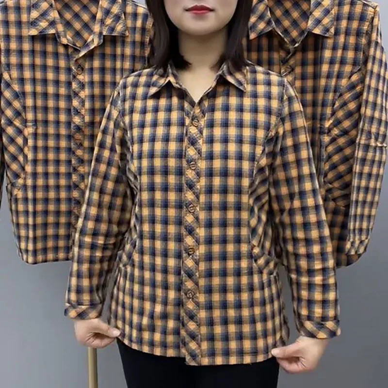 Vintage Printed Lapel Spliced Pockets Plaid Shirt Women's Clothing 2023 Autumn Winter New Oversized Casual Tops Commuter Blouse