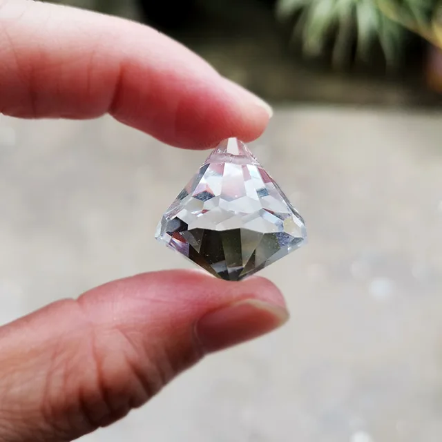 5 Db Kristály Lógó Napsütő Gyémánt Golyócsillár Prizma Arccalizált Golyó Medál Otthoni Kerti Dekoráció Díszek Szivárványkészítő