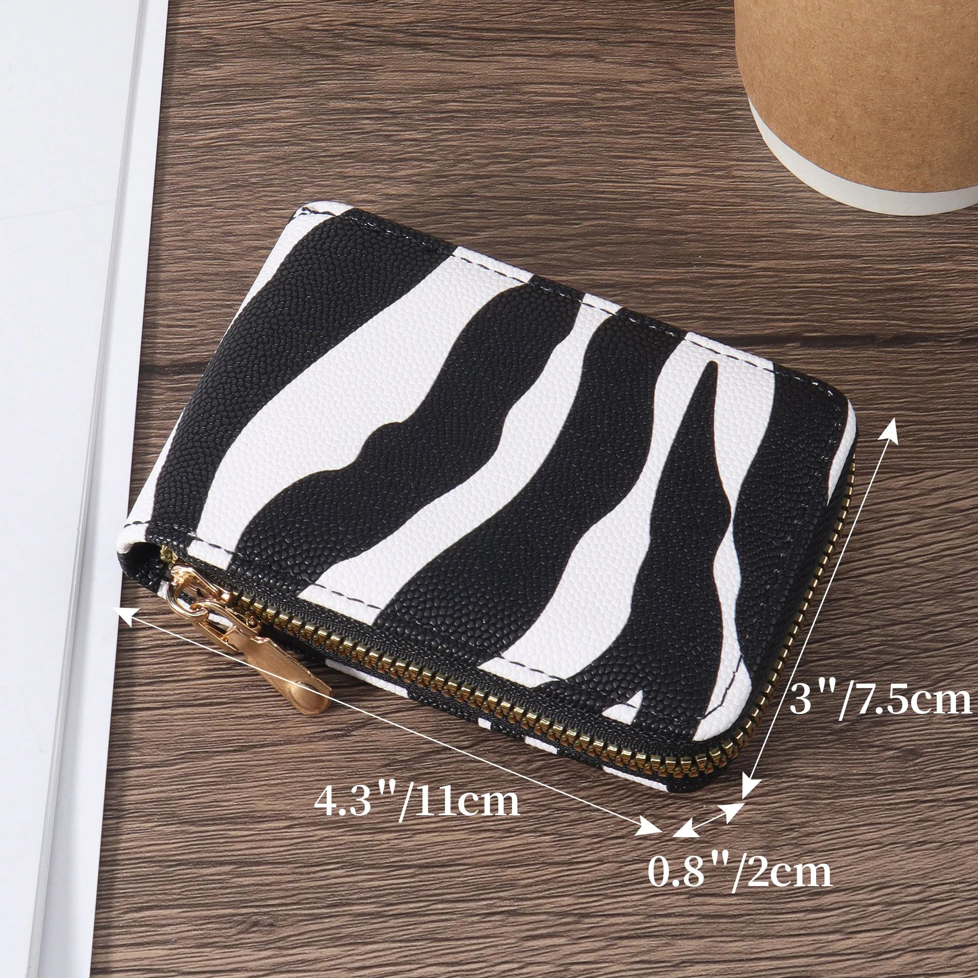 Women's minimalist short wallet, zebra patterned coin wallet, stylish zipper clip, multifunctional key and cash storage bag