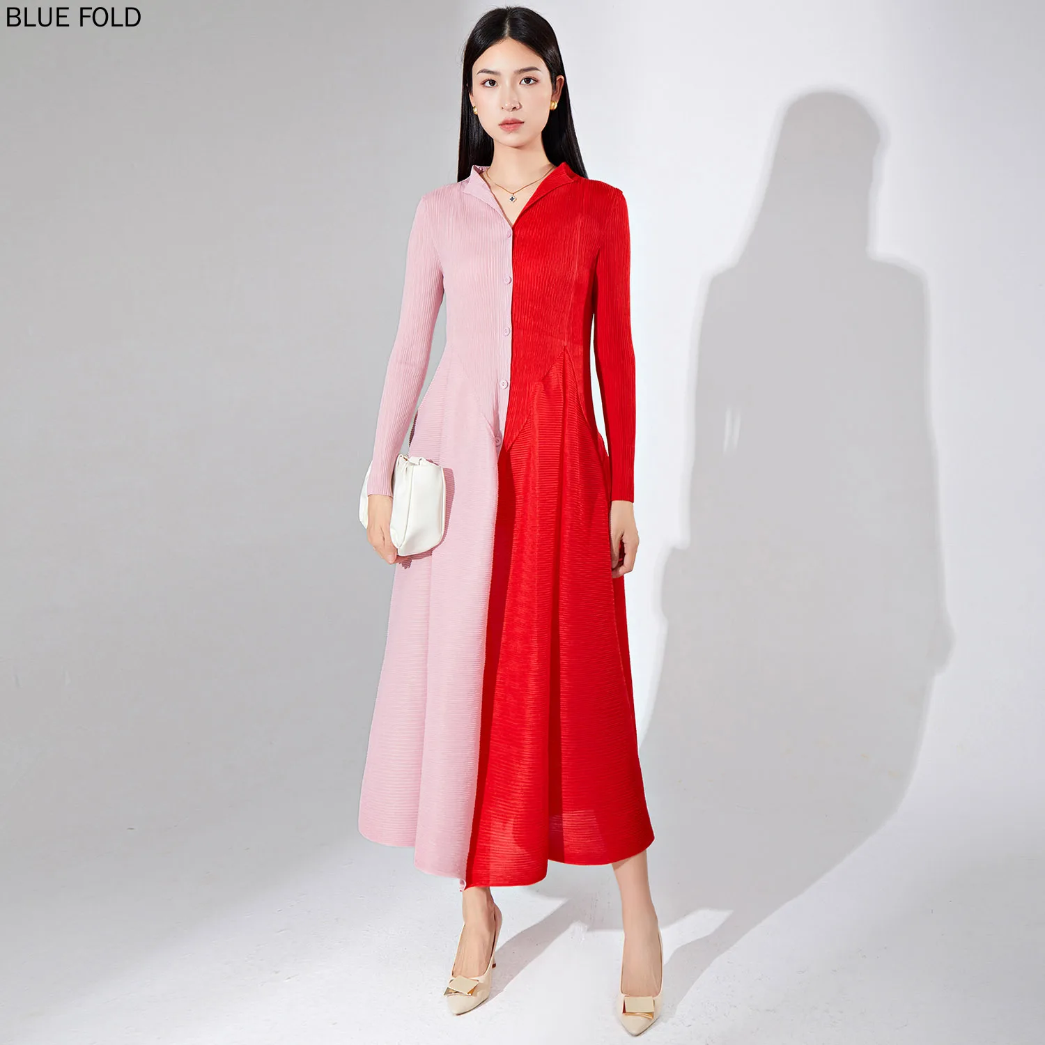 

New European and American PLEATS Dress Casual Contrasting Color Single-breasted Pullover Miyake Pleated Fashionable Long Dress